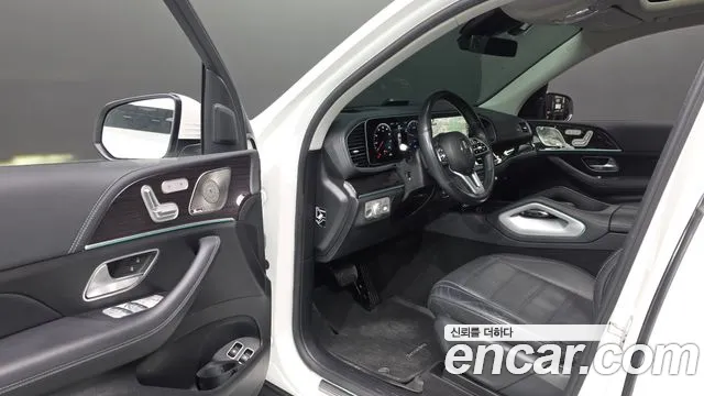 Mercedes-Benz GLE-Class — Фото автомобиля 15