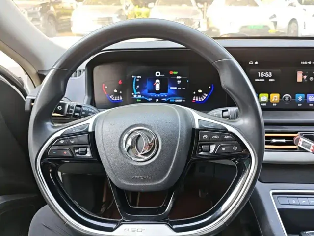 Dongfeng Fengshen E70 — Фото автомобиля 10