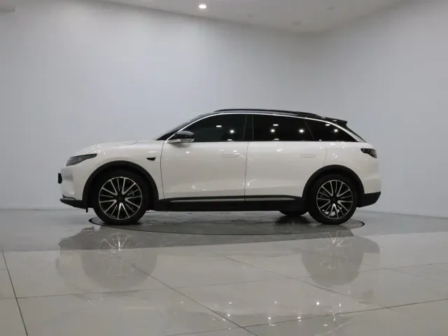Leapmotor C11 — Фото автомобиля 9