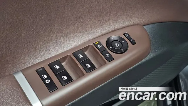 Hyundai Grandeur GN7 — Фото автомобиля 13