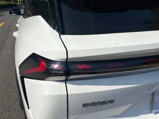 Geely Galaxy L7 — Фото автомобиля 17