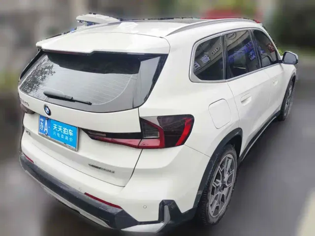 BMW X1 — Фото автомобиля 2