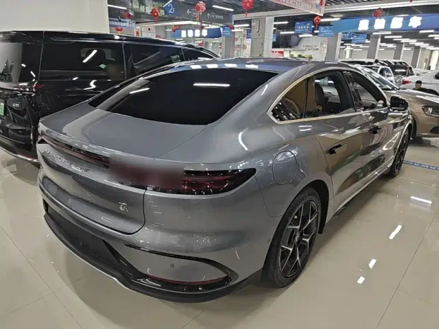 BYD Han — Фото автомобиля 4
