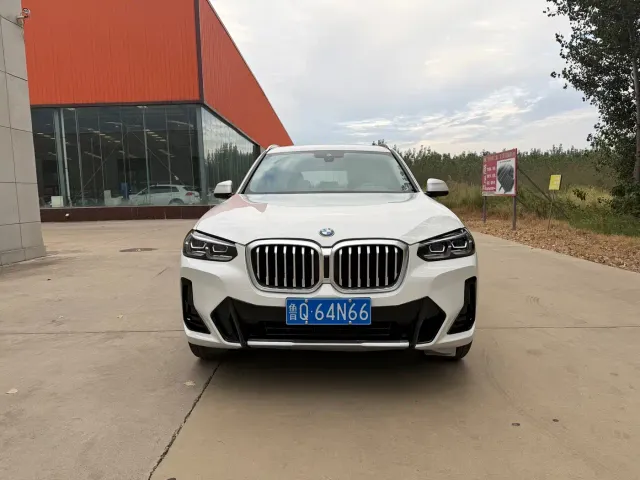 BMW X3 — Фото автомобиля 2