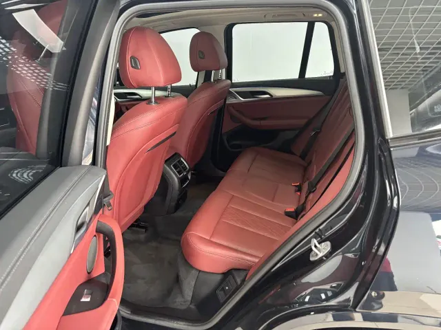 BMW iX3 — Фото автомобиля 23