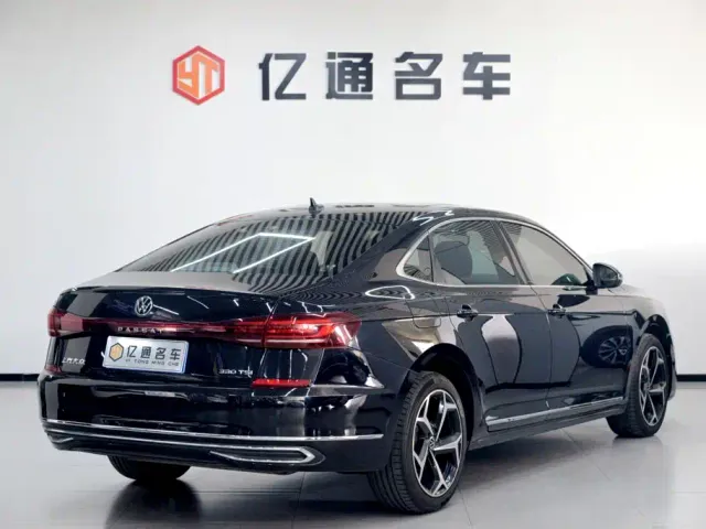 Volkswagen Passat — Фото автомобиля 23