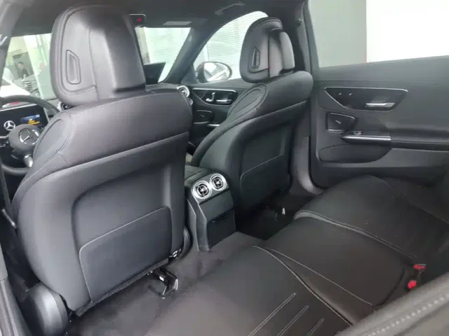 Mercedes-Benz C-Class — Фото автомобиля 22