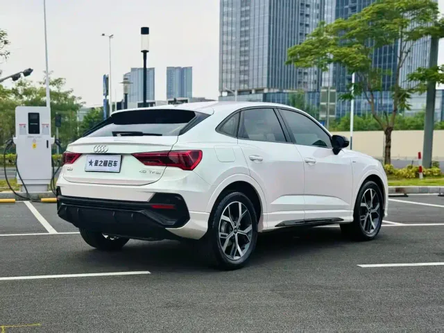 Audi Q3 Sportback — Фото автомобиля 2