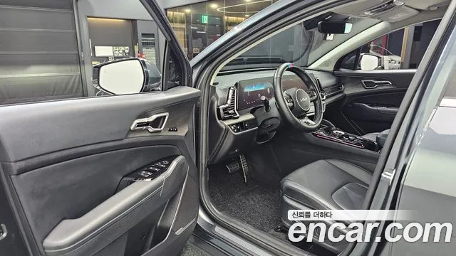 Kia Sportage Sportage 5-е поколение Бензин 1.6 турбо 2WD — Фото автомобиля 10