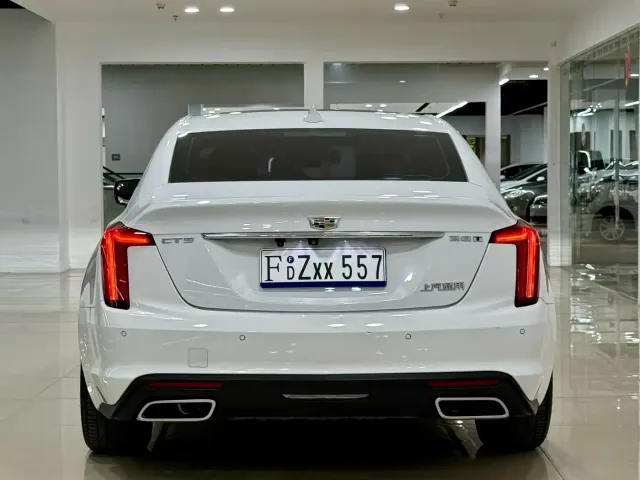 Cadillac CT5 — Фото автомобиля 4