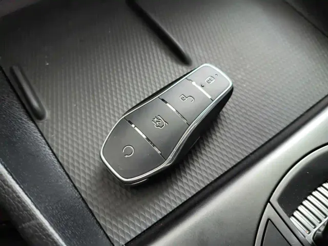 BYD Seal 05 DM-i — Фото автомобиля 8