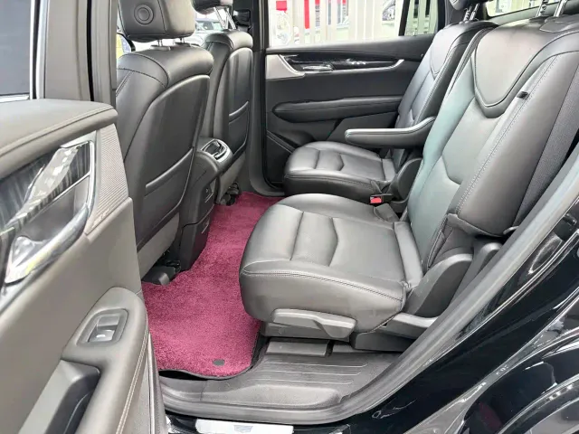 Cadillac XT6 — Фото автомобиля 8