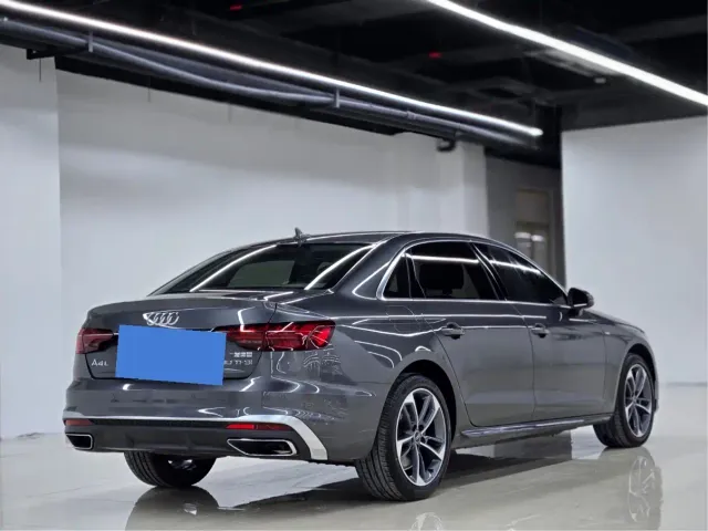 Audi A4L — Фото автомобиля 4