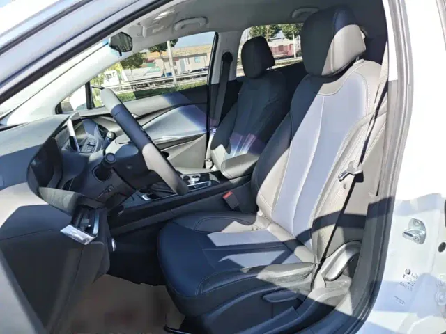 Buick Velite 6 — Фото автомобиля 14