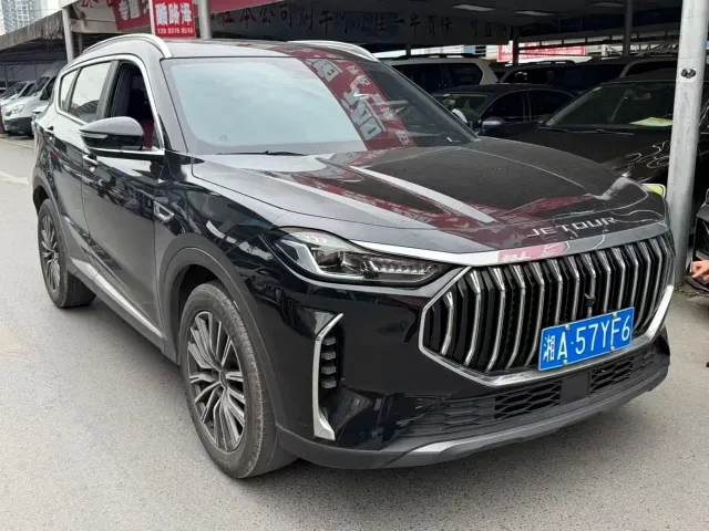 Jetour X70 Plus — Фото автомобиля 3