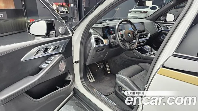 BMW XM — Фото автомобиля 9