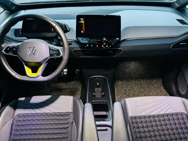 Volkswagen ID.3 — Фото автомобиля 6