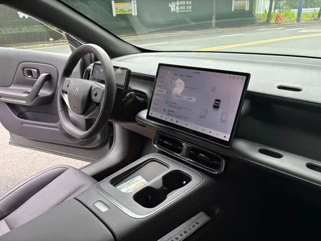 Leapmotor Lafa 5 — Фото автомобиля 24