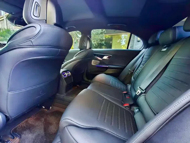 Mercedes-Benz C-Class — Фото автомобиля 9