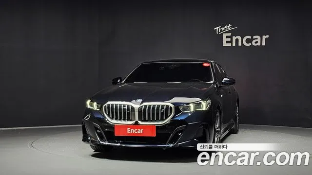 BMW i5 G60 — Фото автомобиля 3
