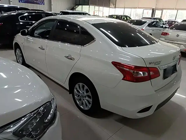 Nissan Sylphy — Фото автомобиля 4