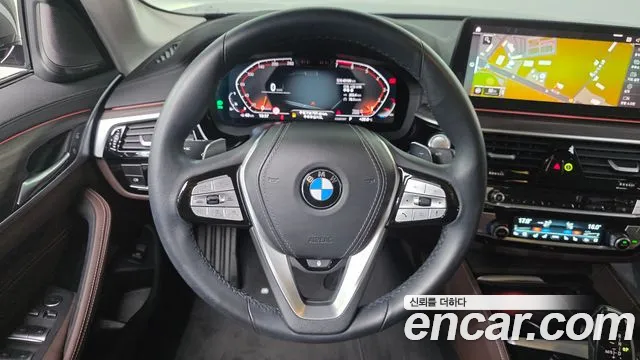 BMW 5 Series G30 — Фото автомобиля 18