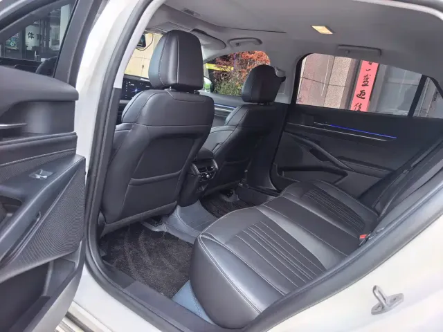 Ford Mondeo — Фото автомобиля 7