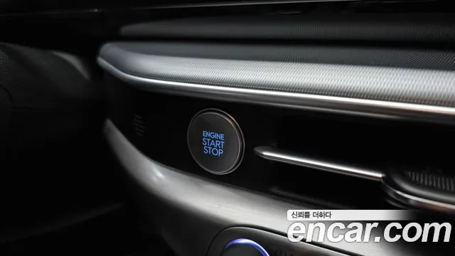 Hyundai Grandeur Grandeur (GN7) 3.5 LPG 2WD (Такси) — Фото автомобиля 17