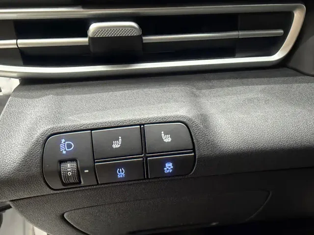 Hyundai Elantra — Фото автомобиля 10