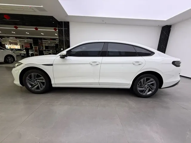 Volkswagen Lamando — Фото автомобиля 10
