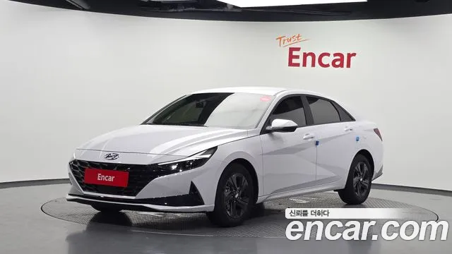Фотография автомобиля — Hyundai Avante CN7