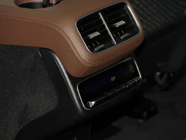 Mercedes-Benz GLE-Class — Фото автомобиля 23
