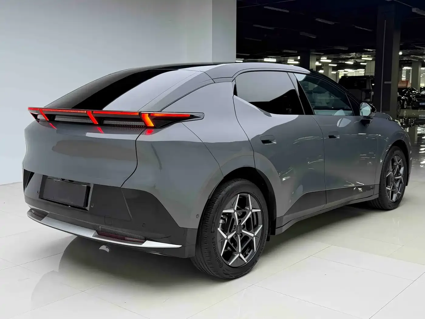Lynk & Co Lynk & Co Z20 2025 530km RWD Max — Фото автомобиля 16