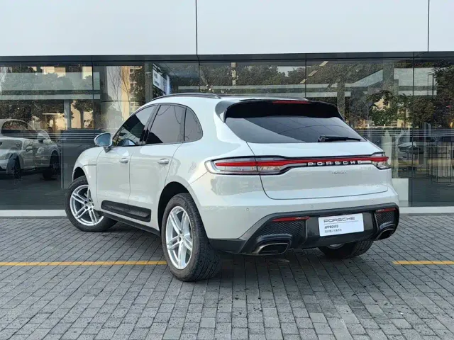 Porsche Macan — Фото автомобиля 3