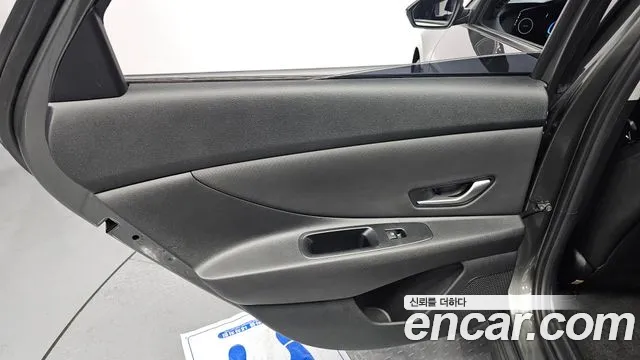 Hyundai AVANTE Новый Avante (CN7) — Фото автомобиля 25