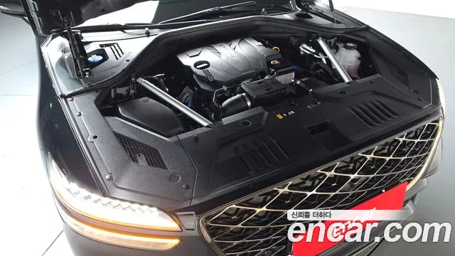 Genesis GV70 2.5T Бензин AWD — Фото автомобиля 4