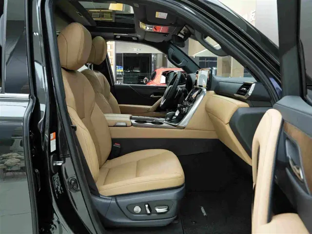 Lexus LX — Фото автомобиля 12