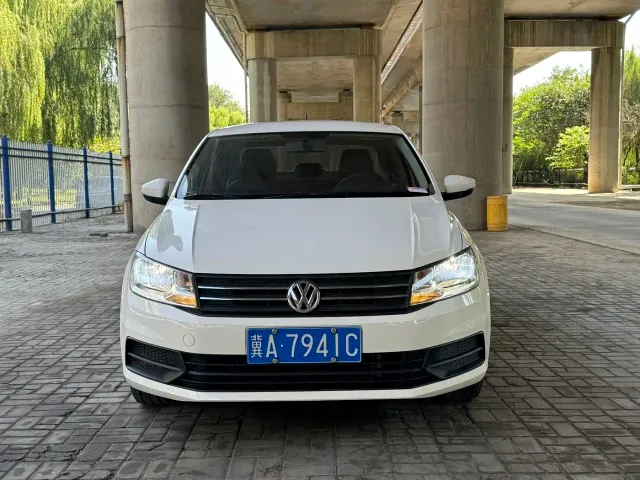 Volkswagen Santana — Фото автомобиля 3