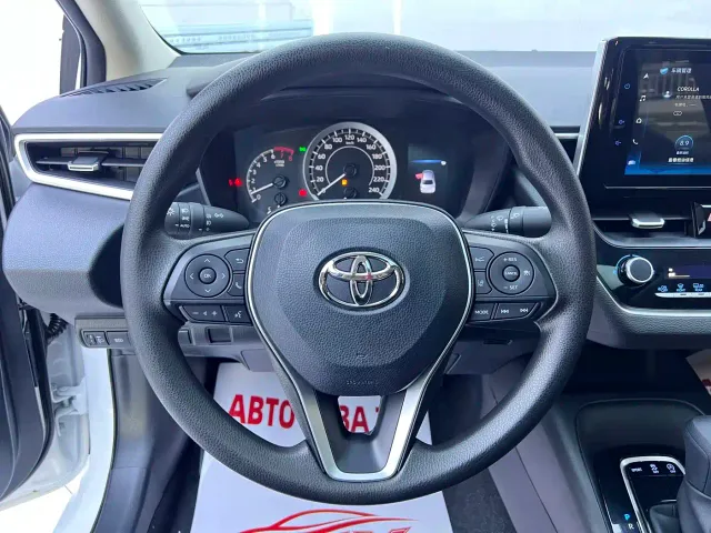 Toyota Corolla — Фото автомобиля 10