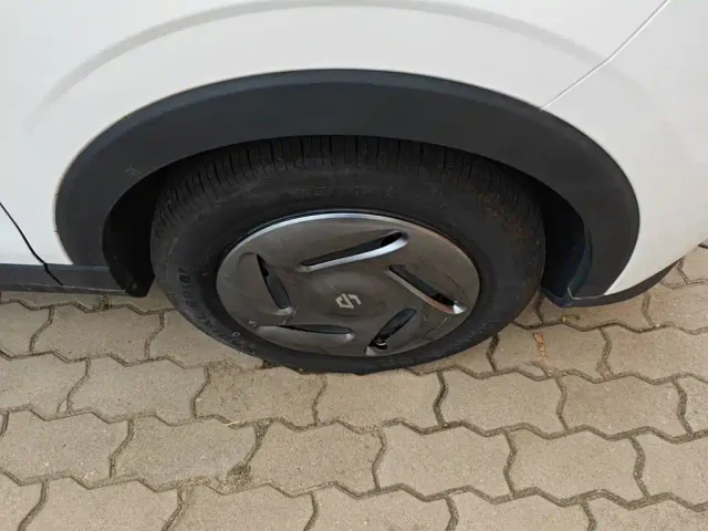 Leapmotor T03 — Фото автомобиля 25