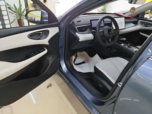 BYD Seal 05 DM-i — Фото автомобиля 15