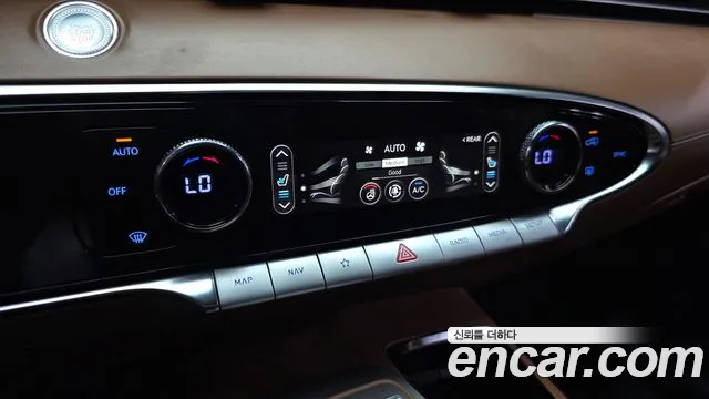 Genesis GV70 2.5T Бензин AWD — Фото автомобиля 14
