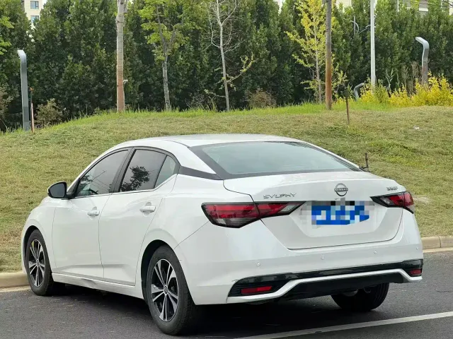 Nissan Sylphy — Фото автомобиля 14