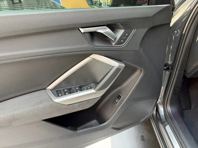 Audi Q3 — Фото автомобиля 12