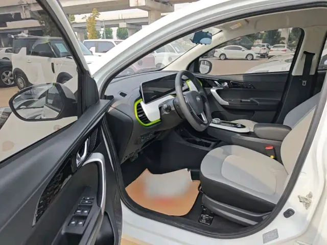 Changan Benben E-Star — Фото автомобиля 15