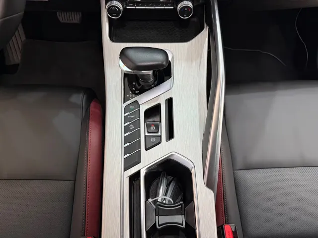 Geely Binyue — Фото автомобиля 15