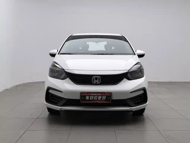 Honda Fit — Фото автомобиля 3