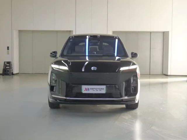 Nio ES8 — Фото автомобиля 2