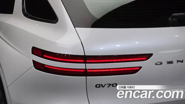 Genesis GV70 Electrified — Фото автомобиля 8
