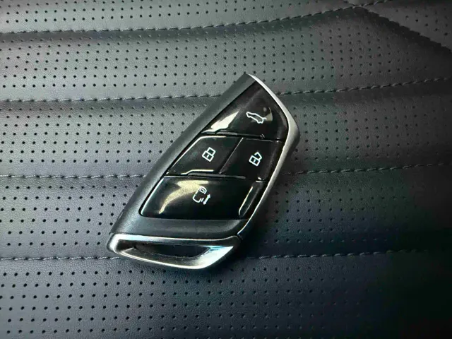 Maxus G90 — Фото автомобиля 5